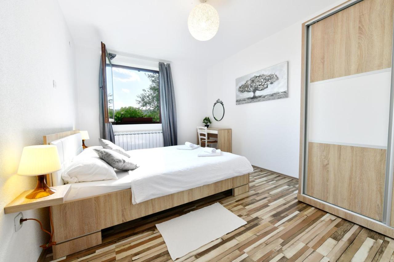 Holiday Home Ostrun Rakovica Exterior photo